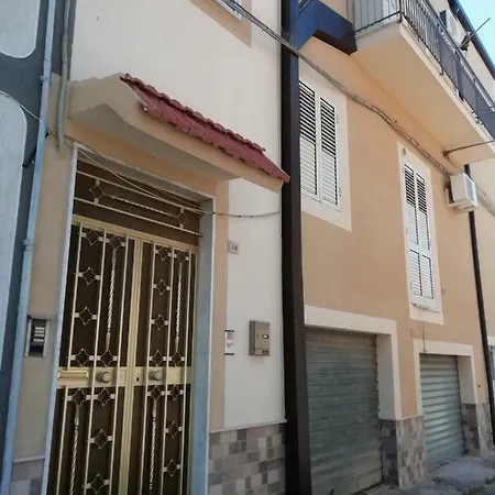 Palazzo Del Convento * Barrafranca